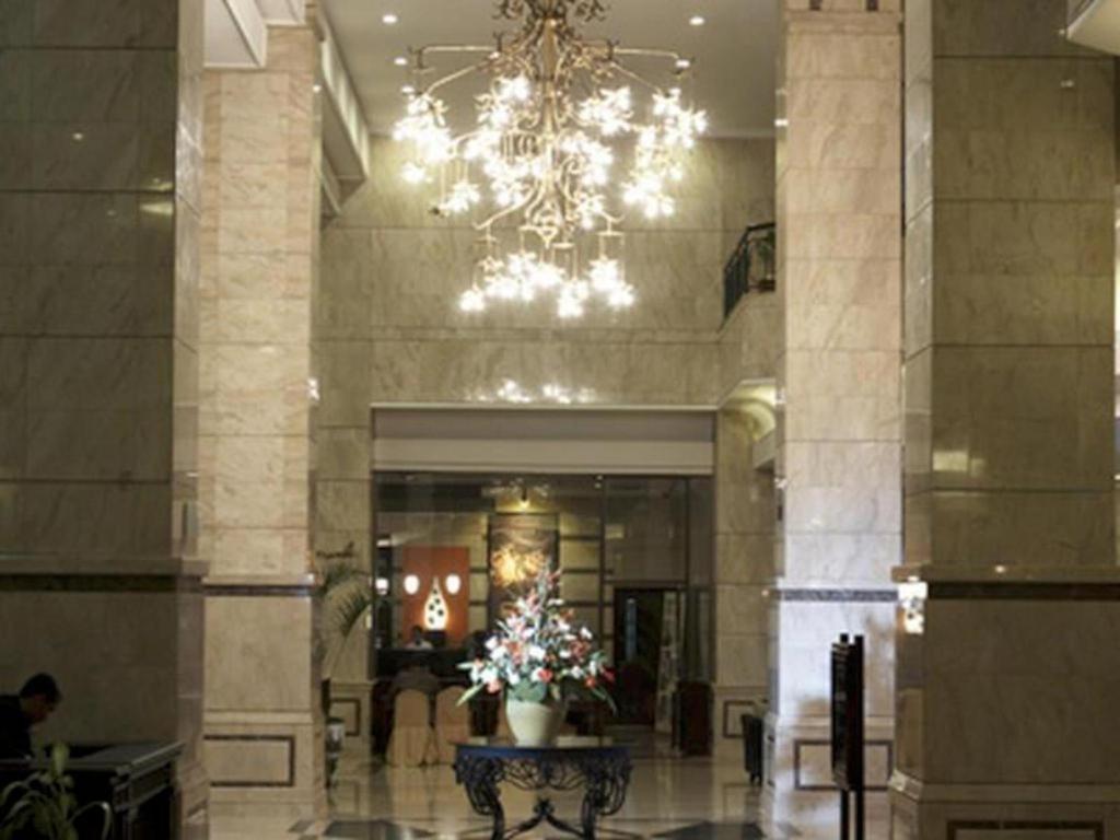 Grand Cempaka Business Hotel Jakarta Exterior photo