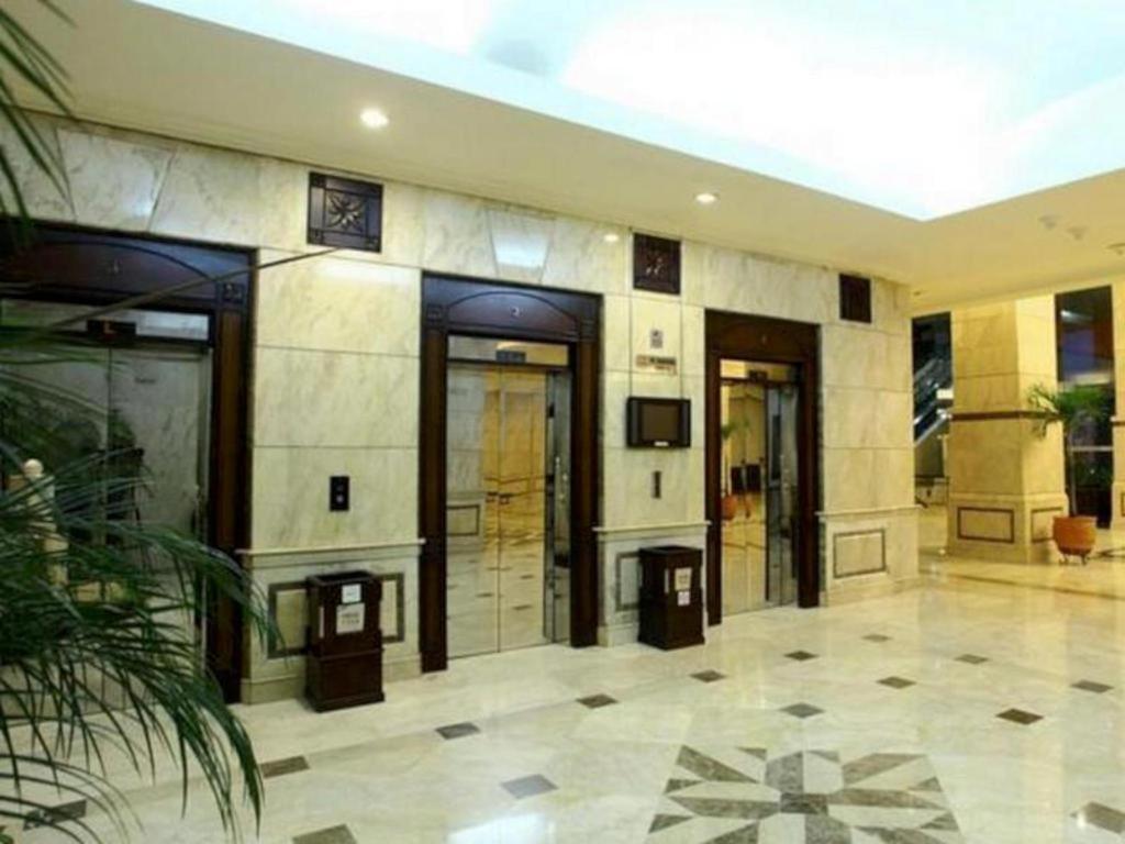Grand Cempaka Business Hotel Jakarta Exterior photo
