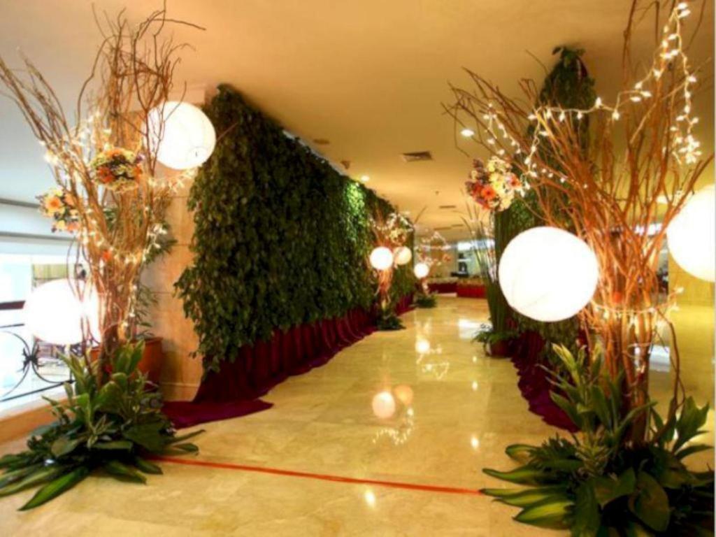 Grand Cempaka Business Hotel Jakarta Exterior photo